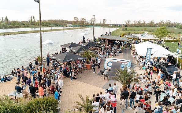 Burger, Foto: Dominik Lindemann, Lizenz: Wasserskilift in Großbeeren GmbH