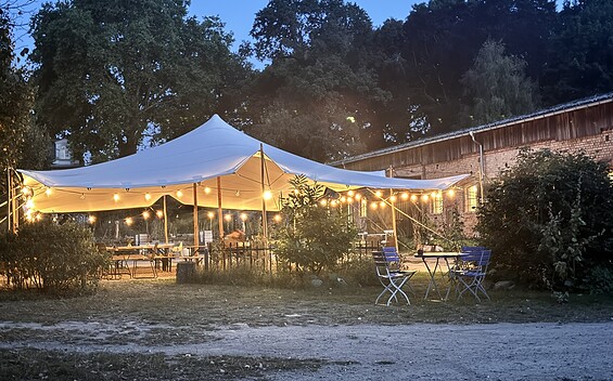 Weideküche Gut Boltenhof - Terrasse, Foto: Gut Boltenhof