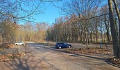 Parkplatz am Knappensee, Foto: Zweckverband Lausitzer Seenland Sachsen, Lizenz: Zweckverband Lausitzer Seenland Sachsen