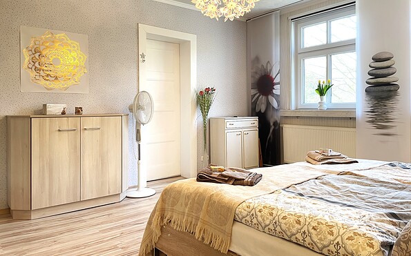 Schlafzimmer 1, Foto: Ulrike Halselbauer , Lizenz: Tourismusverband Lausitzer Seenland e.V.