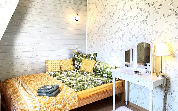 Schlafzimmer 2, Foto: Ulrike Haselbauer, Lizenz: Tourismusverband Lausitzer Seenland e.V.