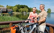 Radler-am-See © radreisen-mecklenburg, Foto: R. Tetmeyer, Lizenz: R. Tetmeyer|radreisen-mecklenburg