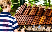 Barfusspark - Xylophon, Foto: Karsten Eichhorn, Lizenz: Der Barfußpark Beelitz-Heilstätten