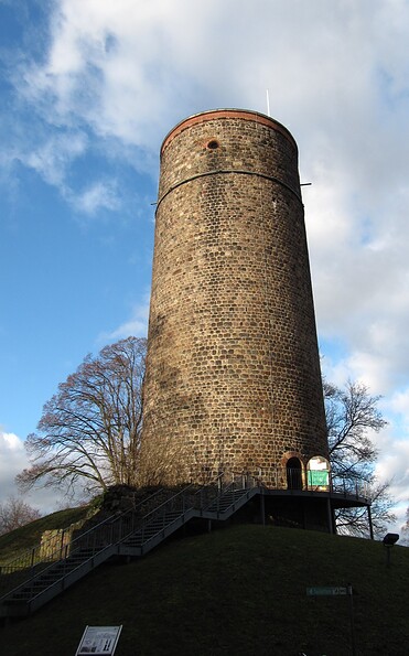 Der Bergfried - Burgfried Eisenhardt von Süden, Foto: Gregor Rom, Lizenz: Gregor Rom