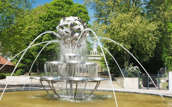 Springbrunnen am Marienberg, Foto: Stadtmarketing- und Tourismusgesellschaft Brandenburg an der Havel, Lizenz: Stadtmarketing- und Tourismusgesellschaft Brandenburg an der Havel