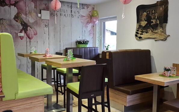 Frühstückscafé "Apfelblüte", Foto: Blütencamping Riegelspitze, Lizenz: Blütencamping Riegelspitze