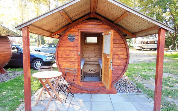 Übernachtungsfass "Brombeere" , Foto: Blütencamping Riegelspitze, Lizenz: Blütencamping Riegelspitze