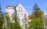 Blick auf Schloss Spremberg mit dem Niederlausitzer Heidemuseum