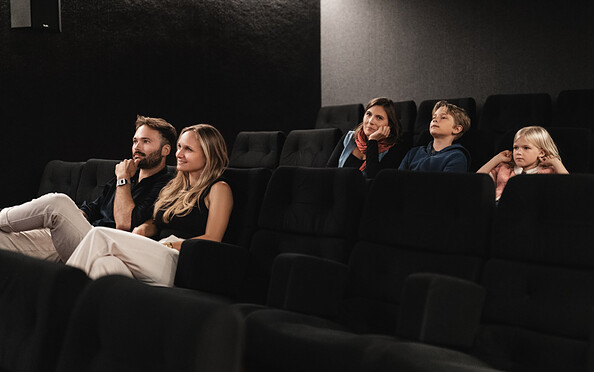 Kino im Paulinen Hof , Foto: Jana Marie Graßelt, Lizenz: Seminarhotel Kuhlowitz GmbH