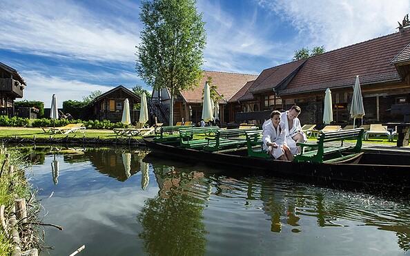 Am Fließ im Saunadorf, Foto: Spreewelten GmbH
