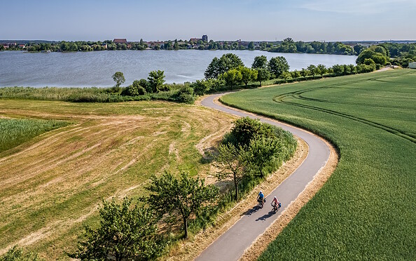 Cyclists at Mündesee, Foto: Szymon Nitka, Lizenz: TMB