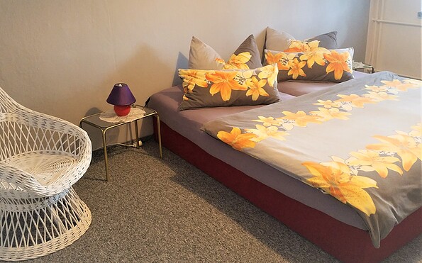 Schlafzimmer mit 2 Betten, Foto: Frau Krupper, Lizenz: Ferienwohnung Boxberg