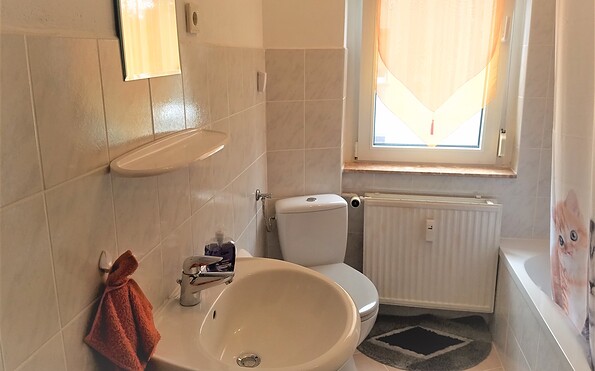 Bad mit Badewanne, Foto: Frau Krupper, Lizenz: Ferienwohnung Boxberg