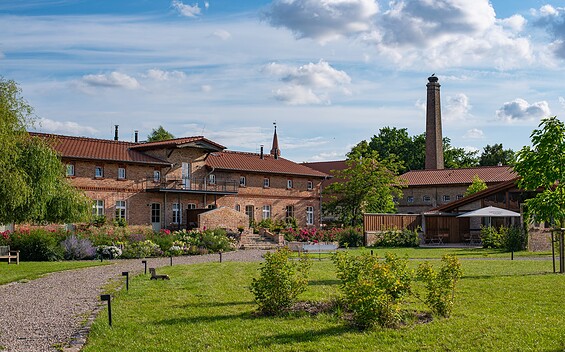 Storchenhof Blumenow - Teil der Außenansicht, Foto: Bryan Reinhard, Lizenz: Storchenhof Blumenow GbR