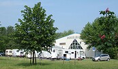 Wohnmobilstellplatz an der Dossehalle in Wusterhausen/Dosse, Foto: Elke Schmiele, Foto: Elke Schmiele, Lizenz: Tourismusverband Prignitz e.V.