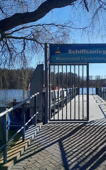 Schiffsanleger Baalenseestraße, Foto: Michael Wittke, Lizenz: Michael Wittke