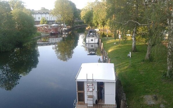 Waterhus Hausbootcharter