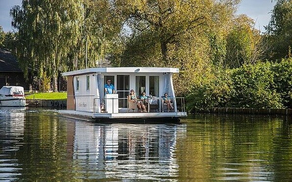 Waterhus Hausbootcharter