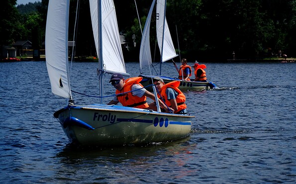 Spreewald-Segelschule am Köthener See, Foto:  Nils Tiebel, Lizenz: Spreewald-Segelschule