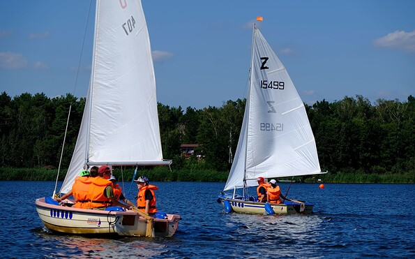 Spreewald-Segelschule am Köthener See, Foto: Nils Tiebel, Lizenz: Spreewald-Segelschule