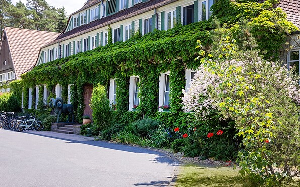 Rezeptionsgebäude Außenansicht, Foto: Jones Art, Lizenz: Hotel Döllnsee GmbH &amp; Co. KG