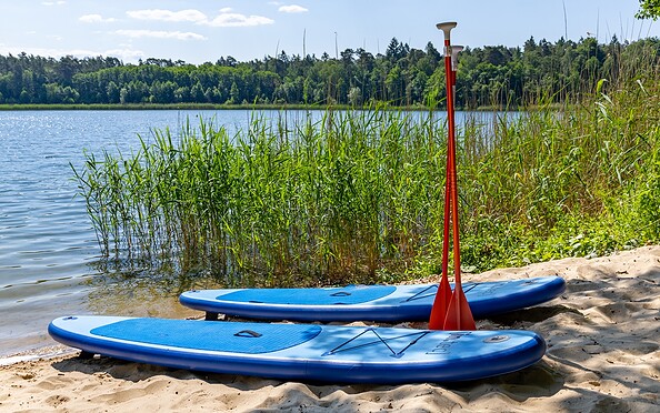 Stand up Paddling, Foto: Jones Art, Lizenz: Hotel Döllnsee GmbH &amp; Co. KG