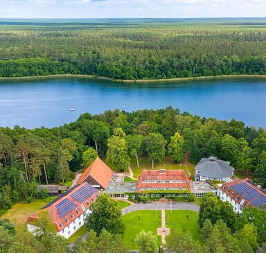 Hotel Döllnsee-Schorfheide, Luftbild, Foto: Jones Art, Lizenz: Hotel Döllnsee GmbH & Co. KG