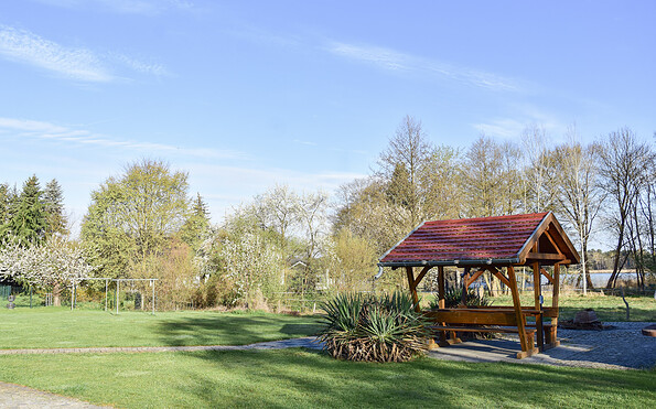 Blick in den Garten, Foto: Sandra Fonarob, Lizenz: Tourismusverband Dahme-Seenland e.V.
