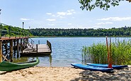 Beach with kayak and paddle board, Foto: Jones Art, Lizenz: Hotel Döllnsee GmbH &amp; Co. KG