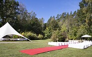 Marquee at the orchard for events, Foto: Jones Art, Lizenz: Hotel Döllnsee GmbH &amp; Co. KG