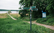 Wegweiser Gutspark Petzow, Foto: Steven Ritzer, Lizenz: Tourismusverband Havelland e.V.