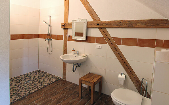 große Ferienwohnung "Schöne Aussicht" Duschbad, Foto: Ronald Mundzeck, Lizenz: Andrea Frick