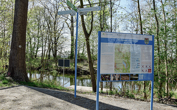 Information board Schenkendorf Jetty, Foto: Sandra Fonarob, Lizenz: Tourismusverband Dahme-Seenland e.V.