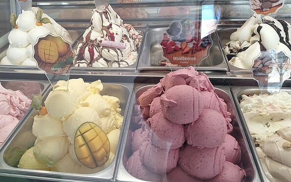 Ice cream counter, Foto: Beate Kroll, Lizenz: Touristinformation Senftenberg