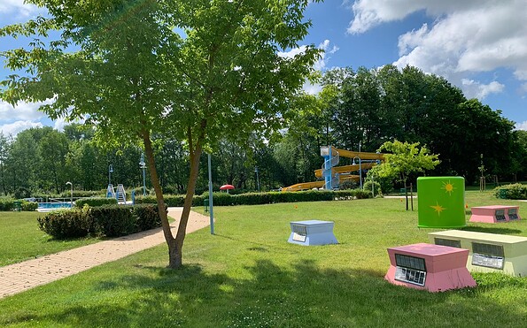 Liegewiese und Umkleide - Knut Werner/Stadt Jüterbog, Foto: Stadt Jüterbog, Lizenz: Stadt Jüterbog