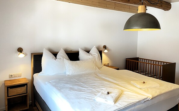 White Nest - Bedroom 1, Foto: Ulrike Haselbauer, Lizenz: Tourismusverband Lausitzer Seenland e.V.