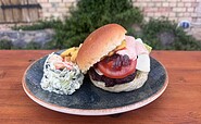 Gut Boltenhof - Burger frisch aus der Weideküche, Foto: Andrea Riest, Lizenz: Gut Boltenhof Inh. Jan-Uwe Riest