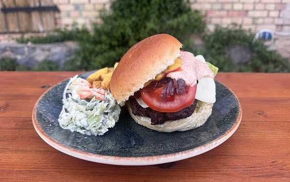 Gut Boltenhof - Burger frisch aus der Weideküche, Foto: Andrea Riest, Lizenz: Gut Boltenhof Inh. Jan-Uwe Riest