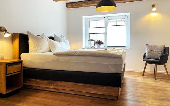 Rotes Nest - Schlafzimmer, Foto: Ulrike Haselbauer, Lizenz: Tourismusverband Lausitzer Seenland e.V.
