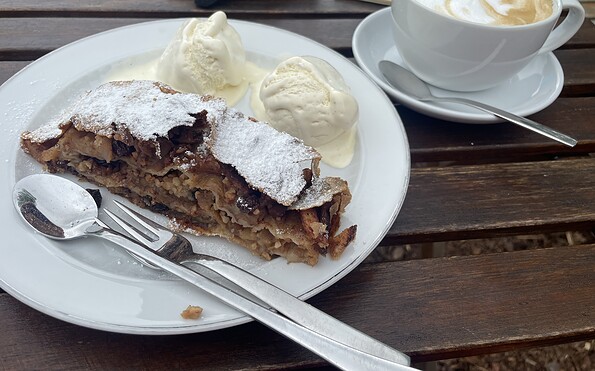 warmer Apfelstrudel, Foto: Jacqueline Fuhrmann, Lizenz: TVP