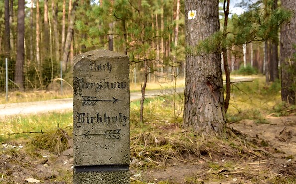 Historical milestone, Foto: Sandra Fonarob, Lizenz: Tourismusverband Dahme-Seenland e.V.