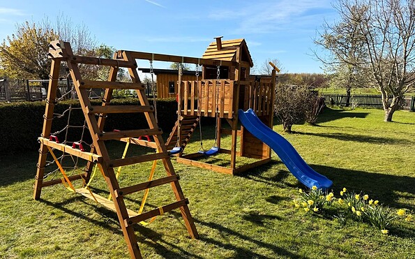 Playground in the garden, Foto: Ulrike Haselbauer, Lizenz: Tourismusverband Lausitzer Seenland e.V.