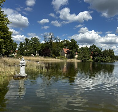 ‘Nature & Me’ mindfulness trail around Lake Wutz in Lindow (Mark)
