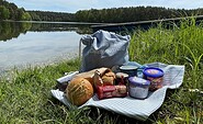Picknicken am Schervenzsee, Foto: Constanze Mikeska, Lizenz: Tourismusverband Seenland Oder-Spree