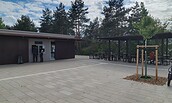 Imbiss Roststätte und Sitzmöglichkeiten, Foto: Dana Kersten, Lizenz: Touristinformation Senftenberg