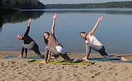 Yoga am Wolletzsee, Foto: E. M. Weyer, Lizenz: Tourismusverein Angermünde e. V.