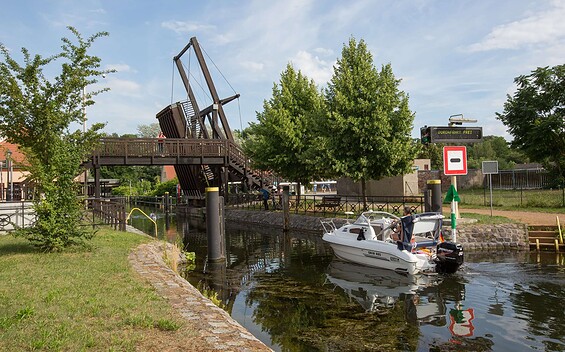 View of the historic wooden bascule bridge at Storkow (Mark), Foto: Florian Läufer, Lizenz: Seenland Oder-Spree