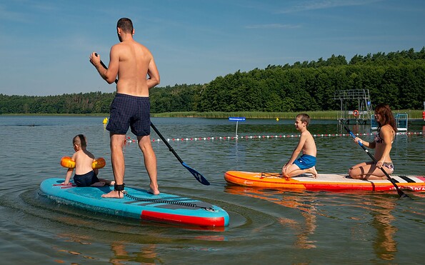 Wolletzsee Standup Paddeln, Foto: Roland Suckow, Lizenz: Tourismusverein Angermünde e. V.