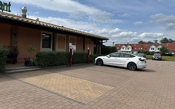 Stromtankstelle Ferienpark Templin, Foto: Alena Lampe