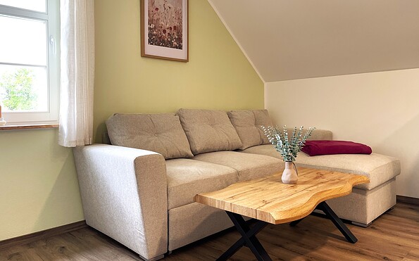 Ferienwohnung Merle - Wohnbereich, Foto: Ulrike Haselbauer, Lizenz: Tourismusverband Lausitzer Seenland e.V.